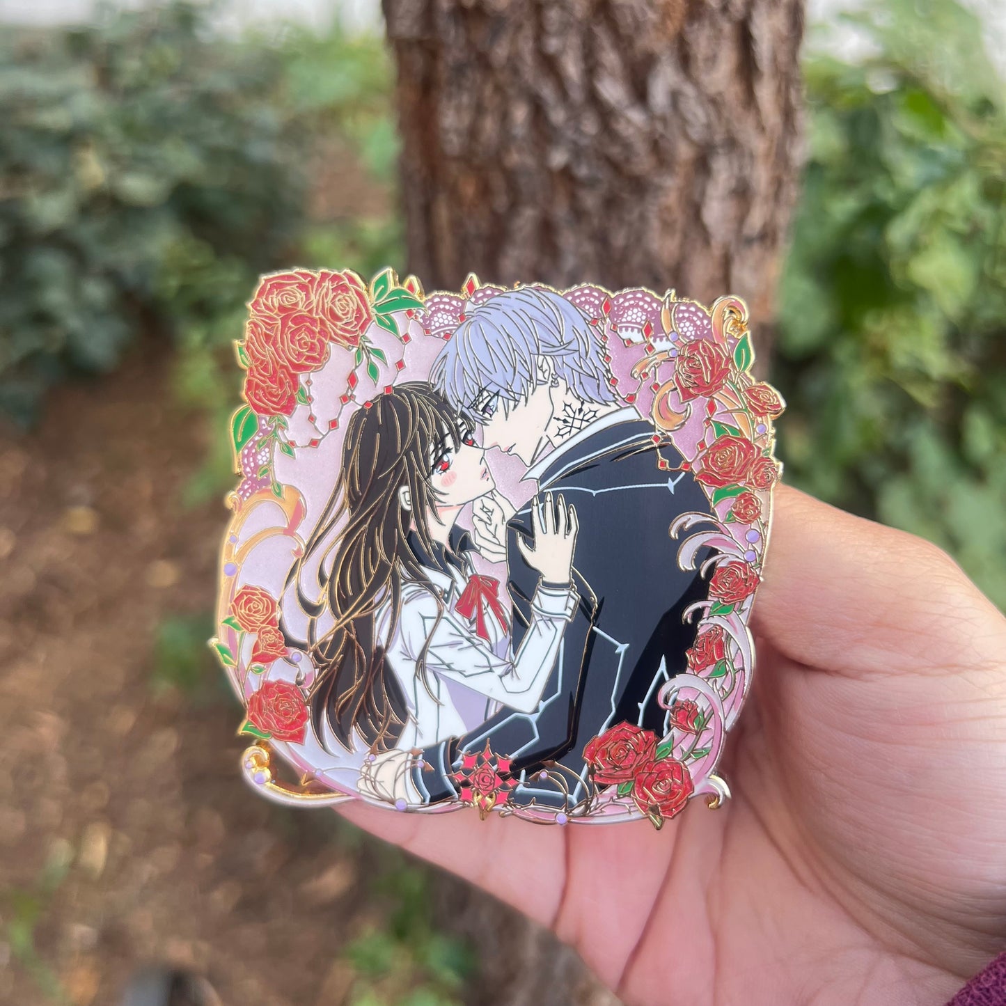 Ko-Fi Exclusive In-hands Extras VK Rose Panel